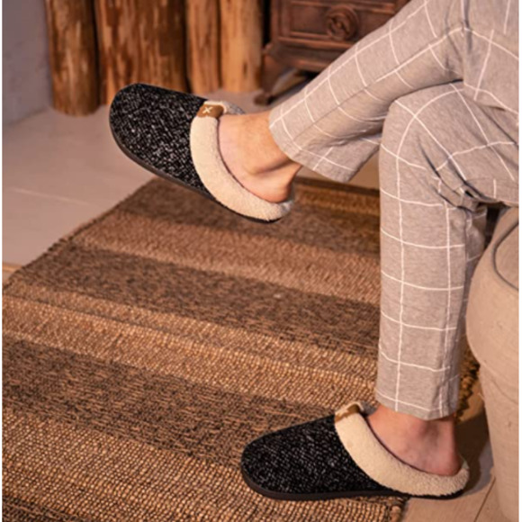 NWT Original Boucle Memory Foam Slippers - Picture 2 of 6